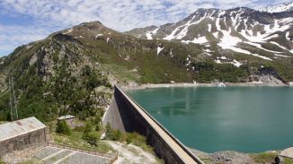 le-barrage-de-bissorte-acheve-en-1938-dans-la-vallee-de-la-maurienne-en-savoie-sa-concession-est-arrivee-a-echeance-fin-2014-et-pourrait-donc-etre-remise-en-concurrence_6170046.jpg